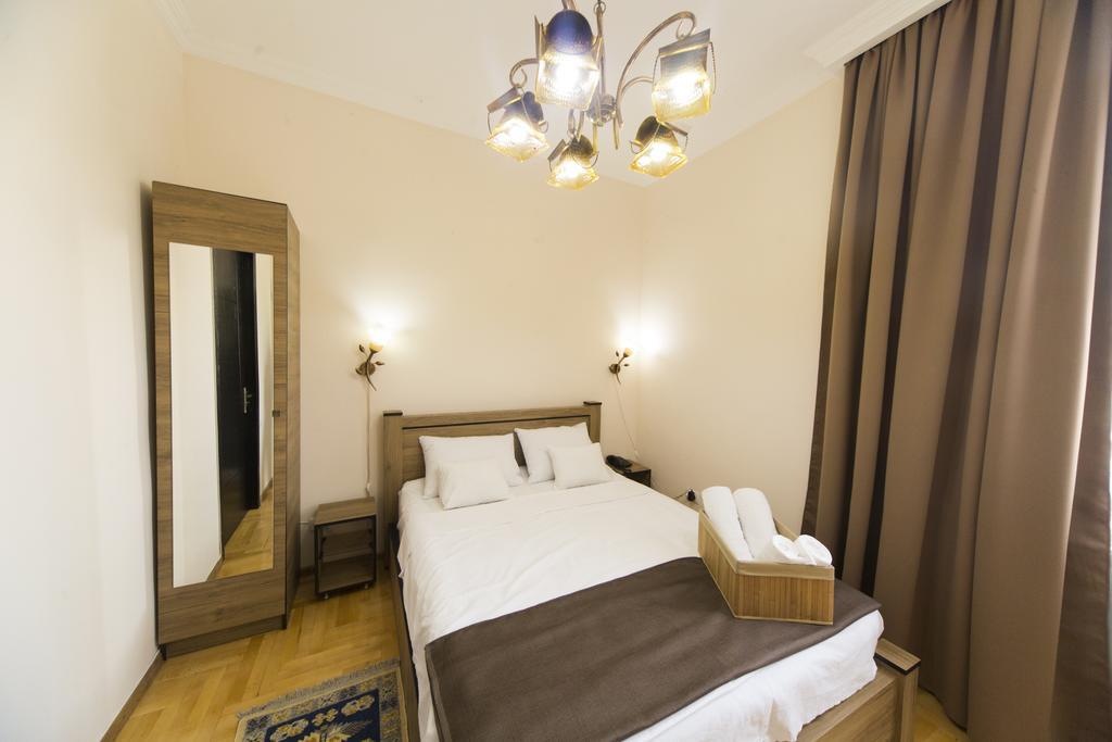 Log Inn Boutique Hotel Tiflis Exterior foto