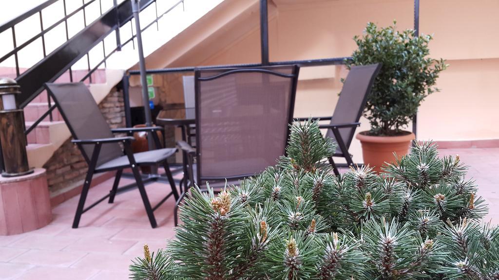 Log Inn Boutique Hotel Tiflis Exterior foto